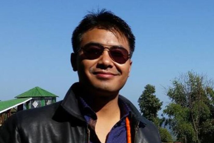 मणिपूरच्या दुर्गम भागात तुसेम आणि तामेंगलाँग ही दोन गावे रस्ते नसल्यामुळे दुर्गम होती. आज, 100 किमीचा रस्ता पीपल्स रोड म्हणून ओळखला जातो आणि त्याच्या बांधकामाचे संपूर्ण श्रेय आर्मस्ट्राँगचे आहे. रस्ता नसल्यामुळे दोन्ही गावांना जोडण्याची मोठी समस्या होती आणि स्थानिकांना एकतर तासनतास चालत जावे लागले किंवा नदी ओलांडून जावे लागले.