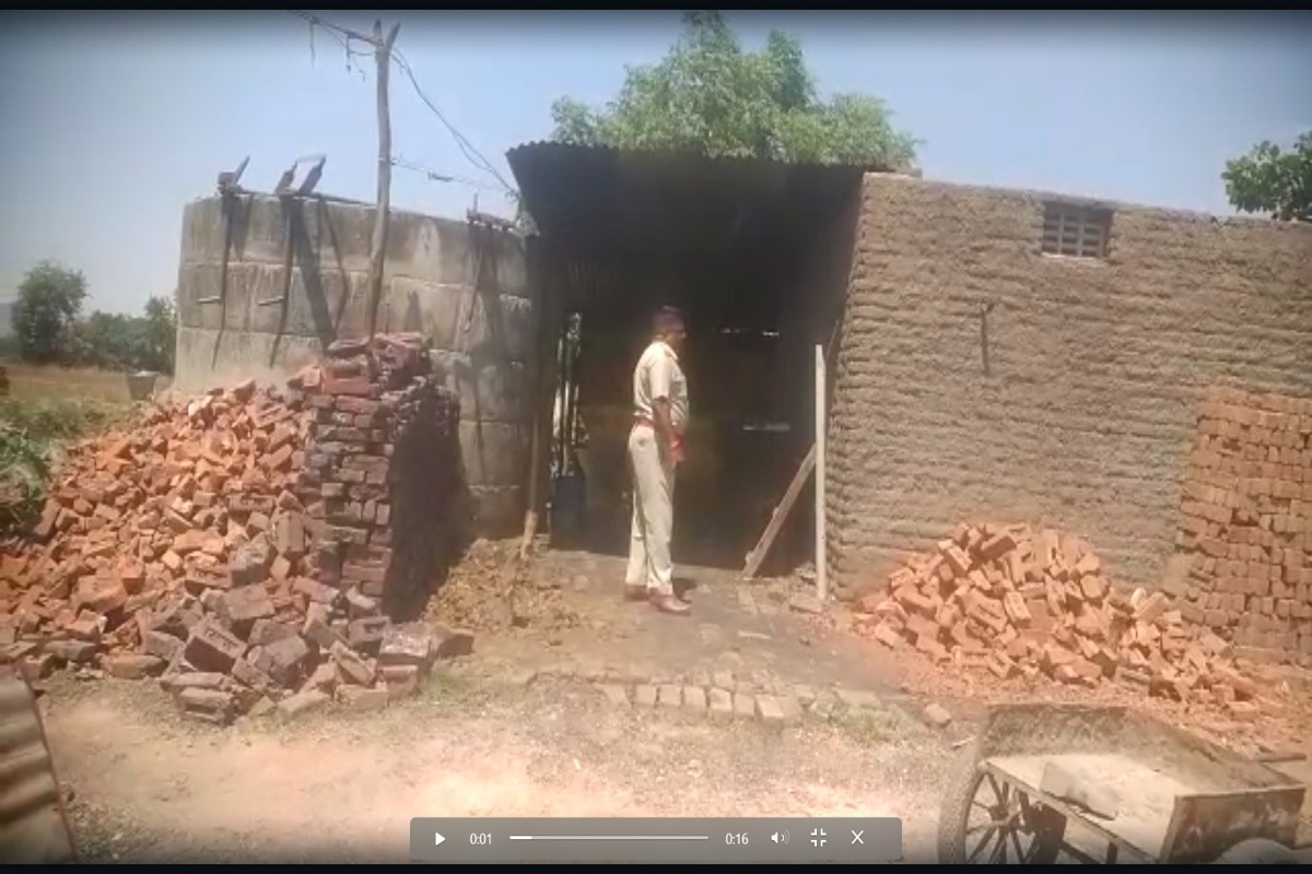 बाप लग्न करून देत नाही म्हणून....; बुलढाण्यातील हादरवणारी घटना