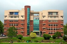 IAS-IPS  होऊ इच्छिणाऱ्यांसाठी खूशखबर; 'ही' युनिव्हर्सिटी FREE देणार UPSC कोचिंग