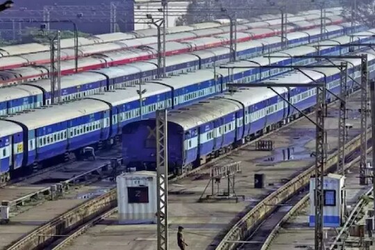देशातील सर्वात मोठं रेल्वे स्टेशन कोणतं?