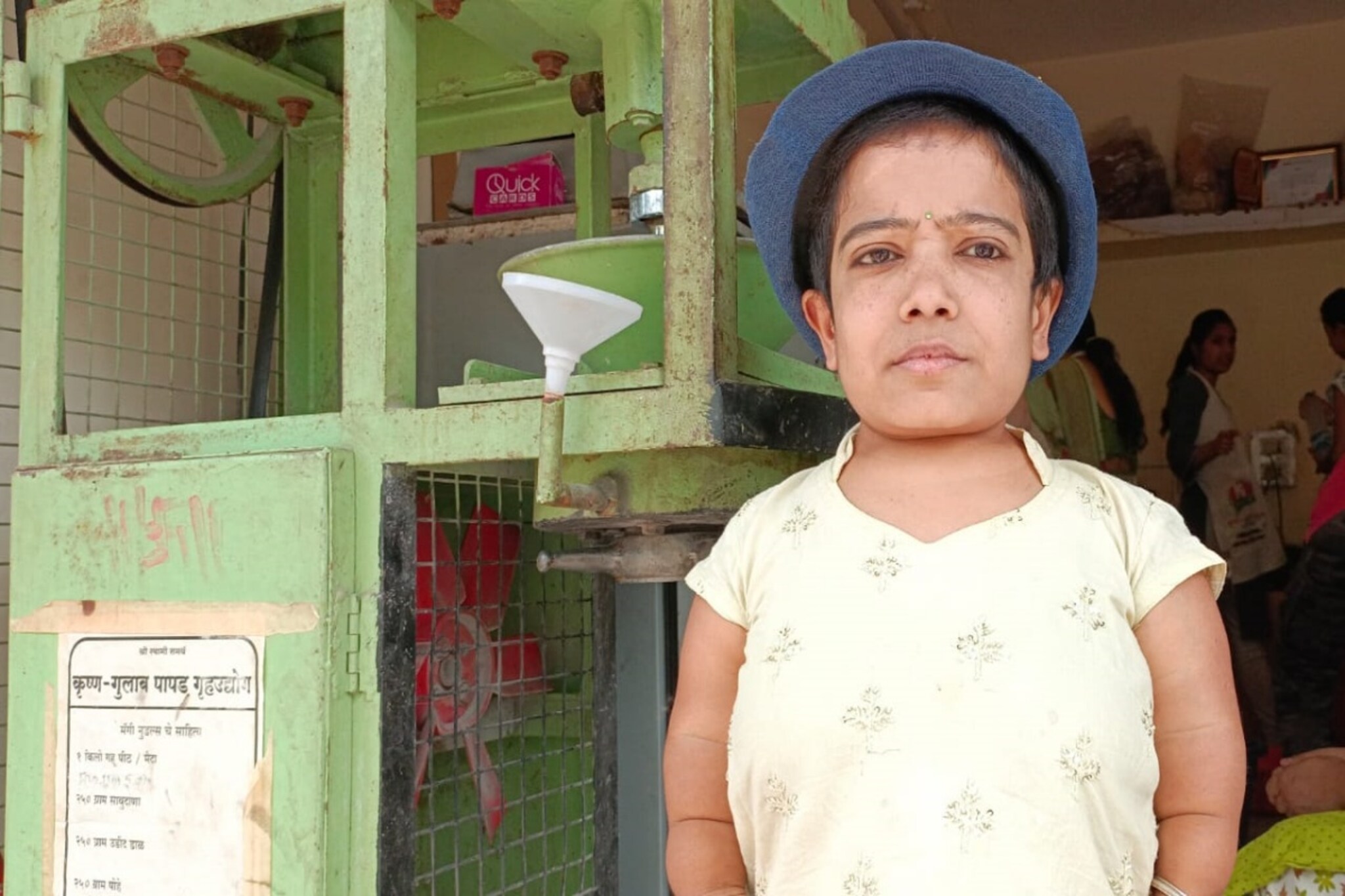 मूर्ती लहान पण... पूजानं केलं अनेकांना न जमणारं काम! पाहा Photos