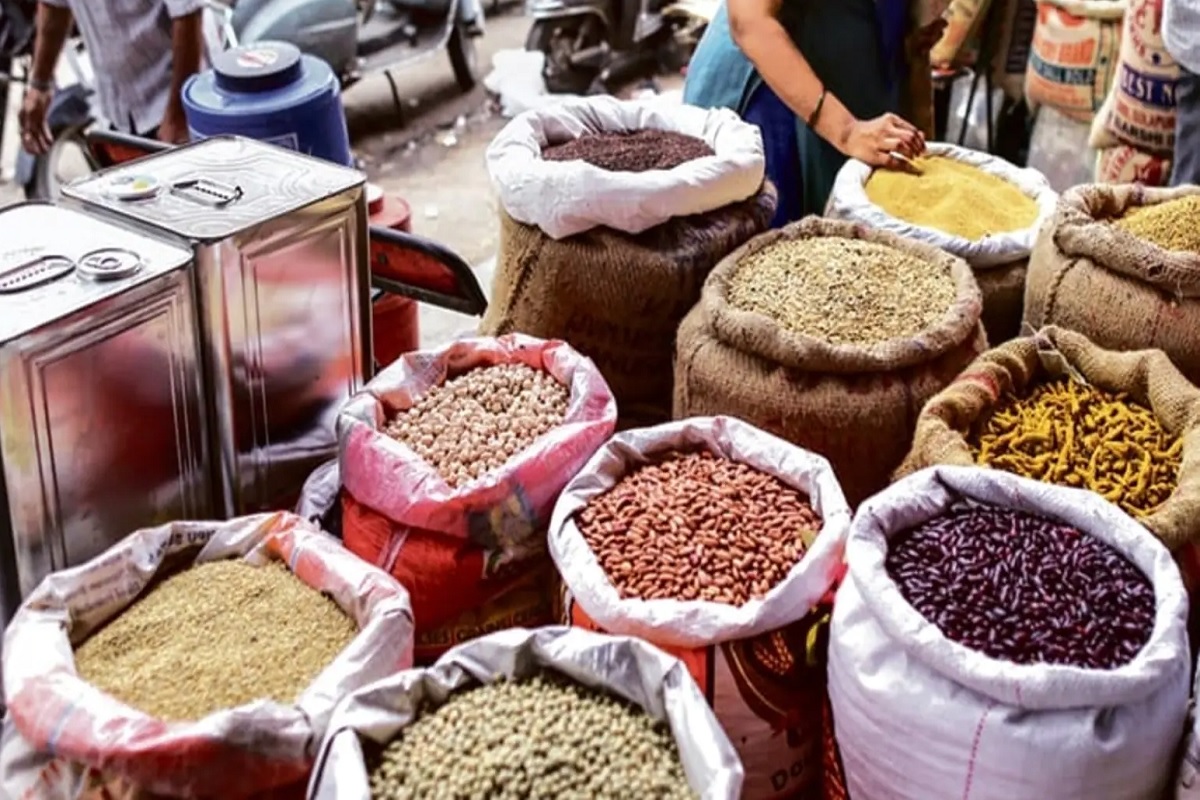 किरकोळ महागाई दरात घसरण