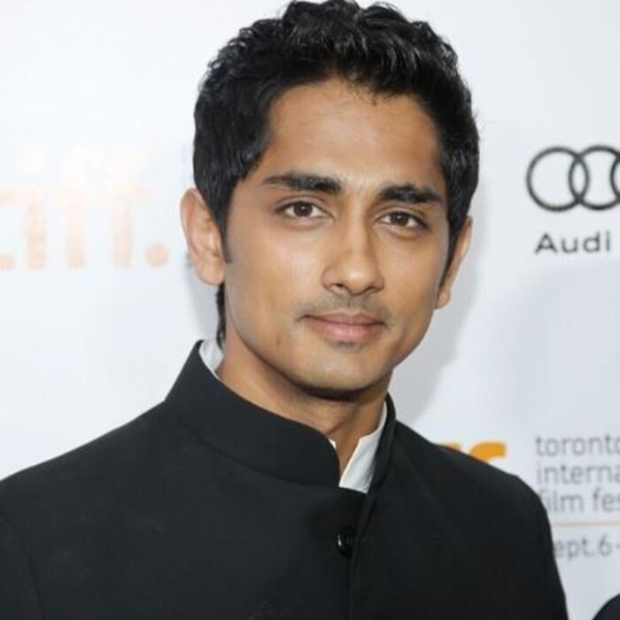 सिद्धार्थसुद्धा श्रुती हसनसोबत ब्रेकअपने खचला होता. तोसुद्धा समंथाला पसंत करत होता. या दोघांचं नातं इतक्या पुढे गेलं होतं की, दोघेही लिव्ह इनमध्ये राहात होते. 