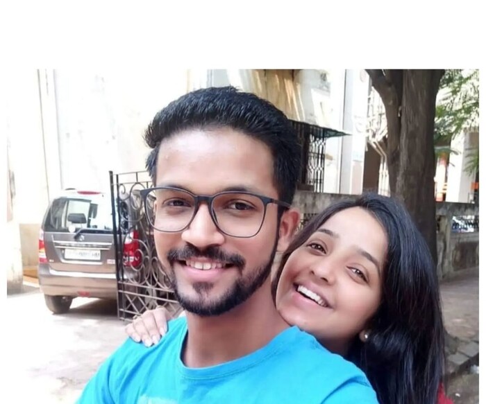 अपूर्वा नेमळेकरच्या भावाचं निधन झाल्याची बातमी समोर आली आहे. 