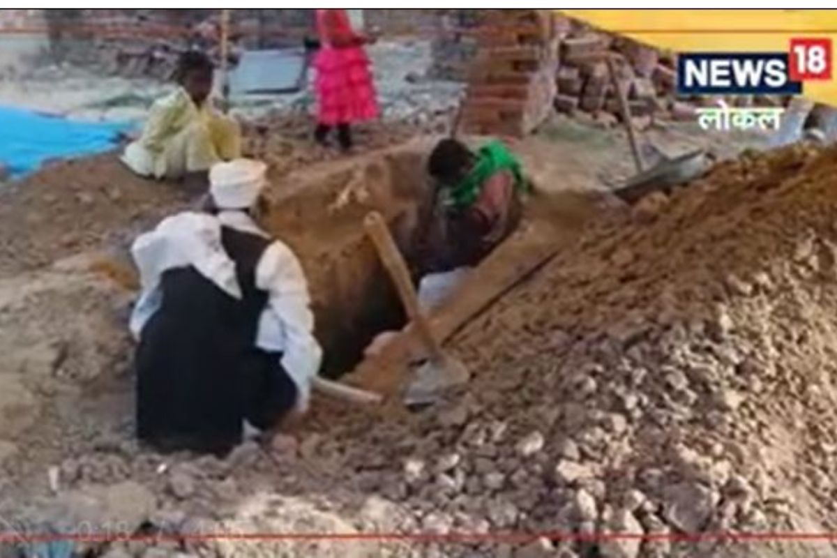 मृत्यूनंतरही भावांचा वाद संपेना; वृद्धाचा मृतदेह 50 तास दफनविधीच्या प्रतीक्षेत, संतापजनक कारण समोर