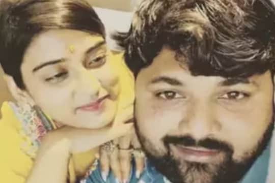 आकांक्षा दुबे मृत्यू प्रकरणात गायक समर सिंगला अटक  