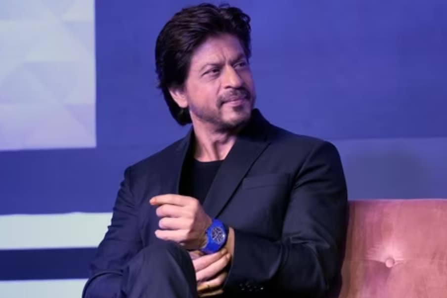 पण तुम्हाला माहित आहे का की अनेक मुली स्वतः किंग खानच्या संरक्षणासाठी तैनात आहेत. 