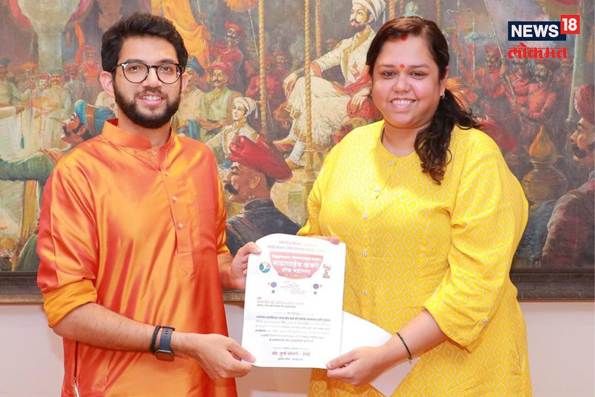 आदित्य ठाकरे भावुक