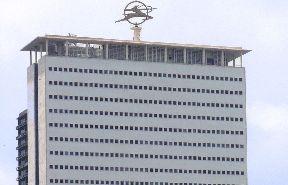 मुंबईतल्या एअर इंडियाच्या इमारतीची होणार विक्री, महाराष्ट्र सरकार करणार खरेदी