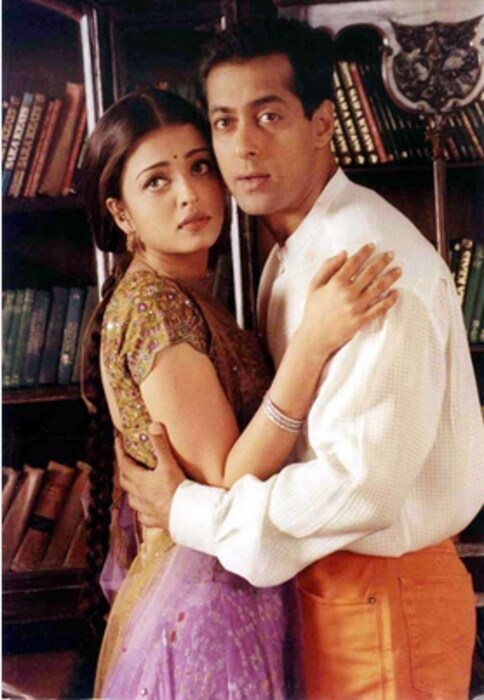 सांगायचं तर सलमान खानचा 'किसी का भाई किसी की जान' हा सिनेमा आधीच रिलीज झाला आहे. 