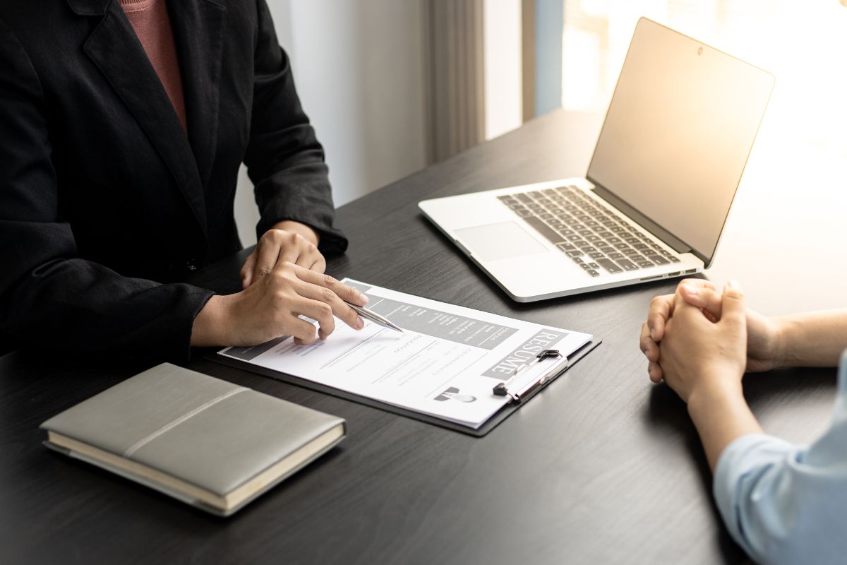 EMRS मध्ये 38 हजार जागांसाठी ओपनिंग