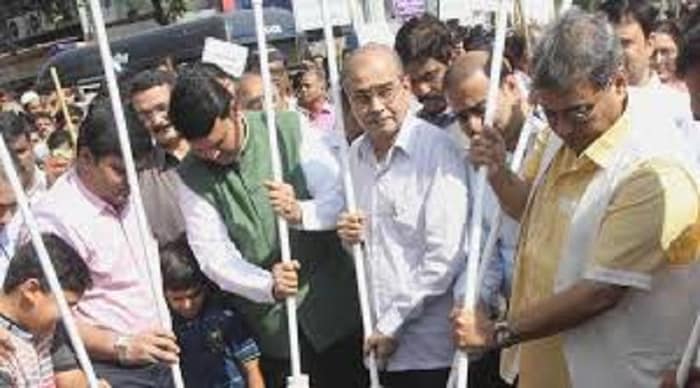 नानासाहेब धर्माधिकारी प्रतिष्ठानच्या वतीने २०१५ ते २०२१ या काळात ३६ लाखांहून अधिक वृक्ष लागवड करण्यात आली. या वृक्षांची जोपासना श्री सदस्यांकडून होतेय.  याशिवाय अनेक ठिकाणी स्वच्छता मोहिमसुद्धा राबवली जाते.