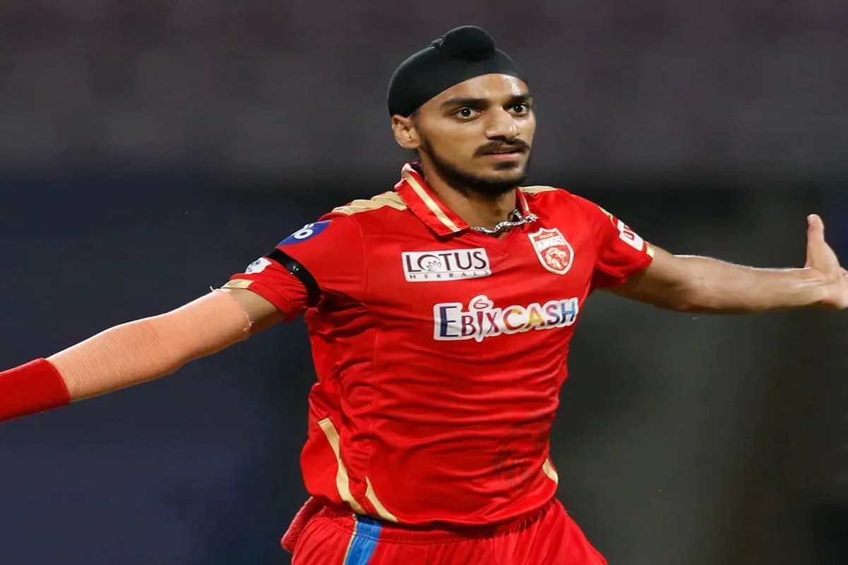 मैदानात उतरताच अर्शदीपचा धडाका, दुसऱ्याच ओव्हरमध्ये केकेआरला दोन धक्के