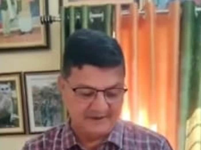 वनक्षेत्र अधिकारी मदन सिंह बिष्ट यांनी सांगितलं की आयुर्वेदात या झाडाचं खूप महत्त्व आहे. या झाडाचं पान कडू असतं पण शरीर आणि शुगरसाठी खूप फायदेशीर आहे. डायबेटिजच्या उपचारात हे झाड वरदानापेक्षा कमी नाही.
