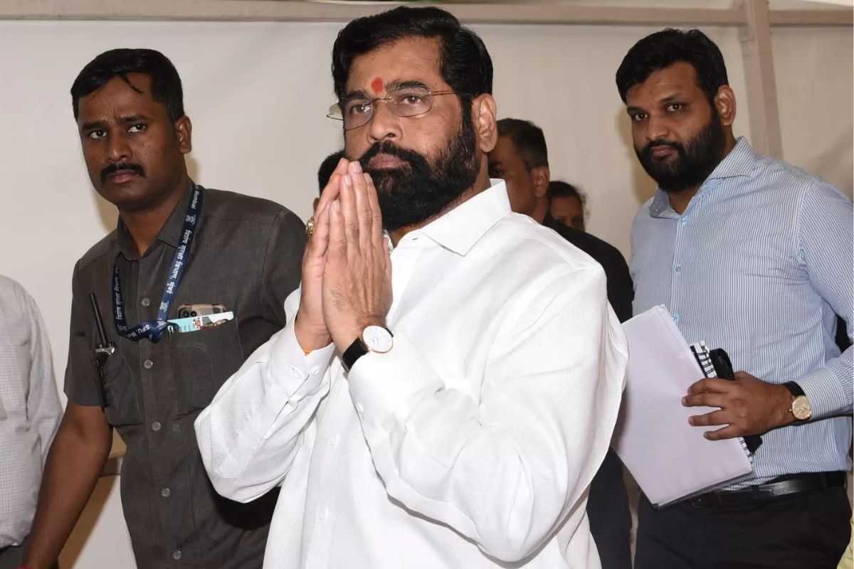 ठाकरे गटाच्या नेत्याचा मोठा गौप्यस्फोट