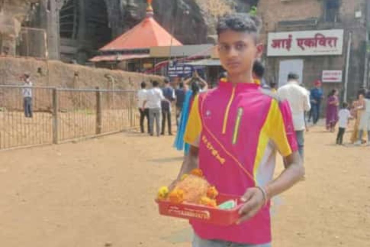 मृत विनय