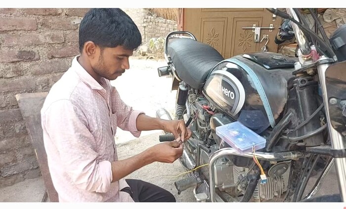 रस्त्यांवर ठिकठिकाणी अनेक अपघात होत असतात. याची लगेच माहिती मिळत नसल्यानं किंवा रुग्णवाहिका वेळेवर पोहेचत नसल्यानं अनेकांचा जीवही गेल्याच्या घटना घडतात. 
