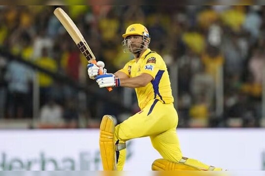 टायगर अभी जिंदा है! धोनीची विराटच्या क्लबमध्ये एन्ट्री, CSKचा पहिलाच असा फलंदाज