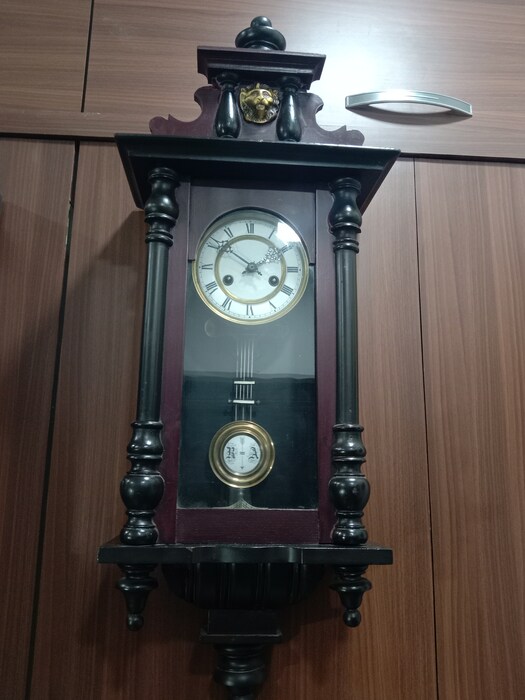  डिजिटल घड्याळांच्या सध्याच्या जमान्यामध्ये अनेकांना आपल्या आजी-आजोबांकडील जुनी चावीची घड्याळं आठवत असतील.