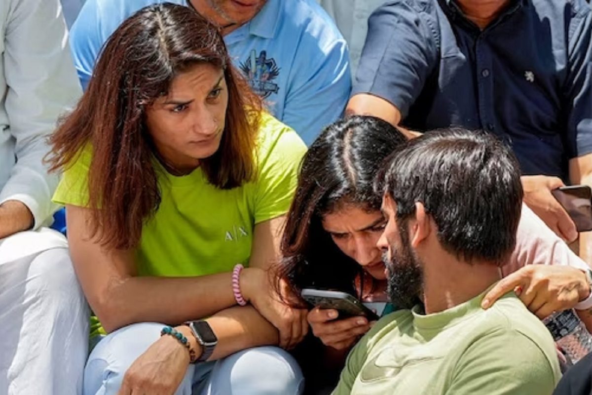 बृजभूषण सिंहवर दोन FIR, महिला कुस्तीपट्टूंच्या तक्रारीनंतर पॉक्सो अंतर्गत गुन्हा नोंद