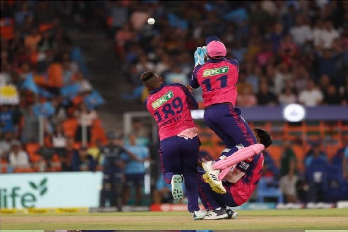 कॅच पकडण्याच्या नादात तिघे एकमेकांवर आदळले, पुढे जे घडलं ते पाहून सर्वच हैराण Video