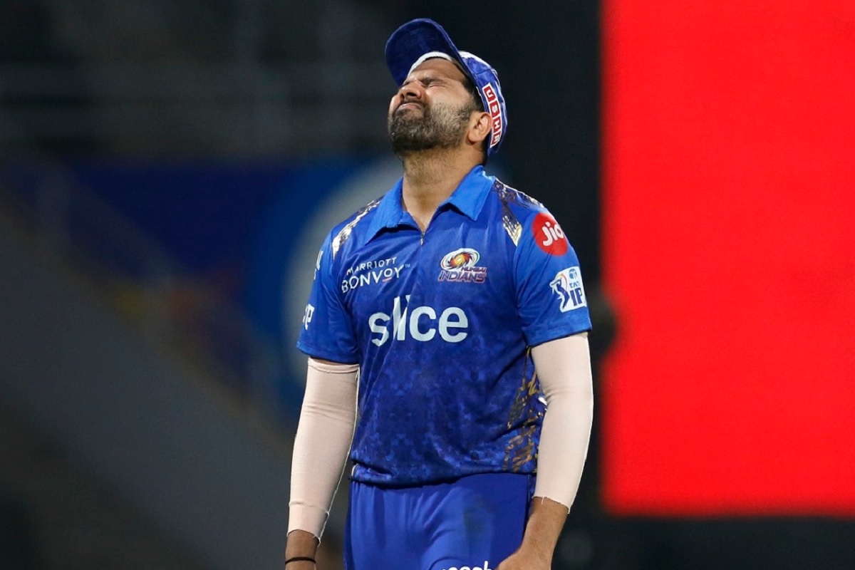 पंजाब विरुद्धच्या सामन्यात रोहितची घोडचूक, मुंबईला फटका, तुमच्या लक्षात आली का?