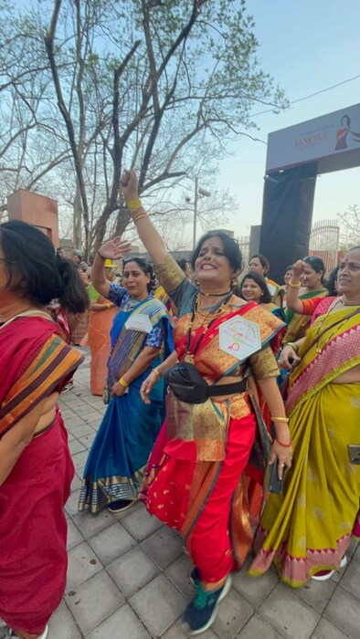'तनाएरा साडी रन' केवळ महिलांसाठी आयोजित केला जातो, जो त्यांच्या क्षमतेस जगासमोर अनोख्या स्वरूपात प्रस्तुत करण्याचा खास उत्सव आहे. 