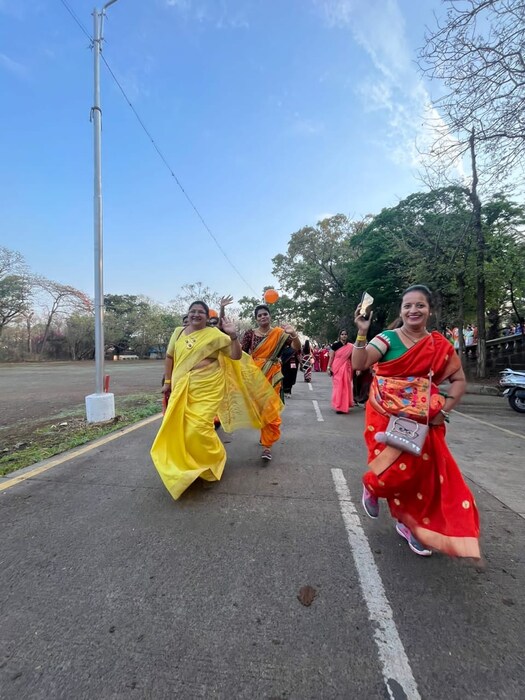 ज्यात साडी नेसुन धावणाऱ्या महिलांनी समाजास स्त्री शक्तीचा आणि आरोग्याचा संदेश दिला आहे. 'तनाएरा साडी रन' ही मोहीम स्त्री शक्तीचा सर्वांगीण गौरव आहे. 