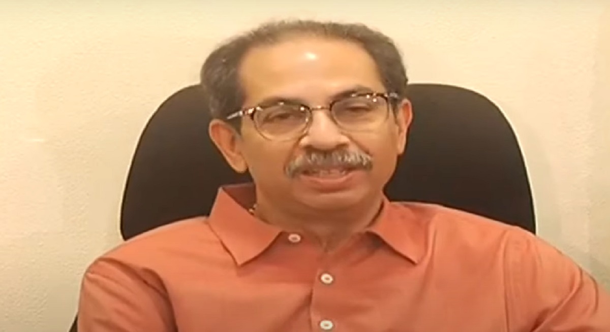 Uddhav Thackeray : तुम्ही कुणाला जोडे मारणार आता? उद्धव ठाकरेंची पाटलांच्या राजीनाम्याची मागणी