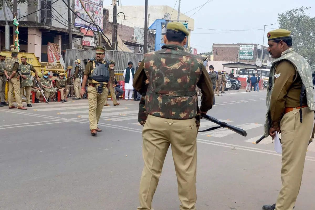 अतिक अहमदच्या हत्येनंतर युपीतील कुख्यात गुंड घाबरले, धक्कादायक व्हिडिओ समोर