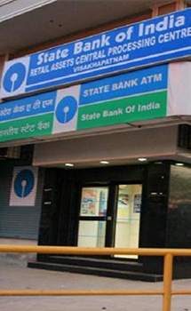 SBI ग्राहकांसाठी मोठी बातमी, बँकेच्या या निर्णयामुळे तुमचा खिसा होणार रिकामा