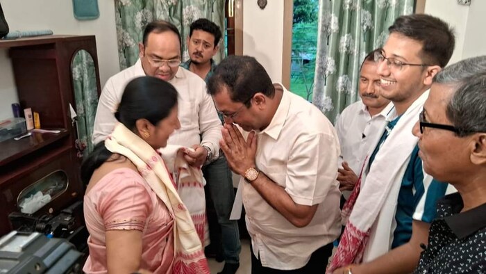 केंद्रीय लोकसेवा आयोगाच्या 2022 च्या निकालात एकूण 933 विद्यार्थी यशस्वी झाले आहेत. टॉप 5 मध्ये 4 महिला आहेत. पाचव्या क्रमांकावर आसामचा तेजपूरचा मयूर हजारिका आहेत. (ट्विटर)
