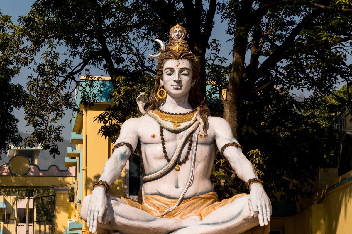 योगाचे जनक कोणाला मानले जाते