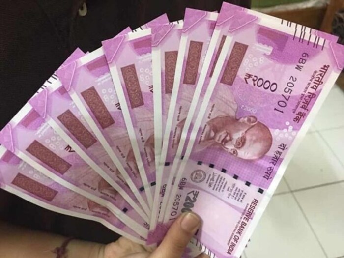 मार्च 2017 पर्यंत दोन हजार रुपयांच्या 89 टक्के नोटा चलनात होत्या, 31 मार्च 2018 ला ज्याची एकूण किंमत 6.73 लाख कोटी रुपये होती. 31 मार्च 2023 ला हीच रक्कम 3.62 लाख कोटी एवढी झाली, जी 10.8 टक्के होती.