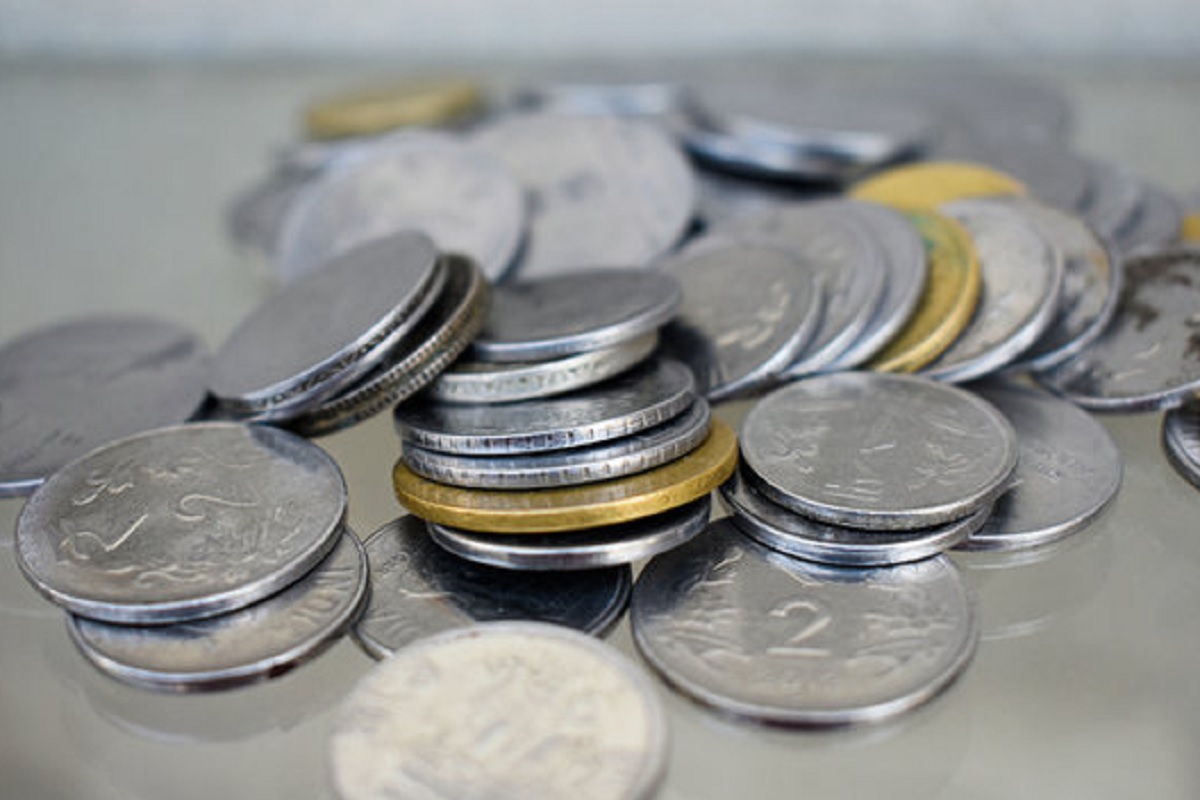 एकाच वेळी बँकेत किती कॉइन जमा करता येतात?