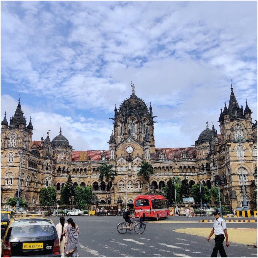 गेल्या काही दिवसांपासून मुंबईमध्ये सूर्य आग ओकतोय. वाढत्या तापमानापासून मुंबईकरांची आजही सुटका होणार नाही.