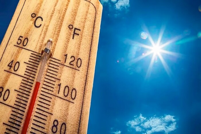  काल 17 जून रोजी कमाल तापमान 34 अंश सेल्सिअस होते तर किमान तापमान 24 अंश सेल्सिअस असल्याची नोंद झाली आहे. आज 18 जून रोजी शहरातील कमाल तापमान 34 अंश सेल्सिअस असेल तर किमान तापमान 25 अंश सेल्सिअस राहणार असल्याचा अंदाज हवामान खात्याकडून वर्तविण्यात आला आहे. आकाश अंशतः ढगाळ राहण्याची शक्यता असून तूरळक ठिकाणी मेघगर्जना, विजांचा कडकडाट होऊन पाऊस पडेल.