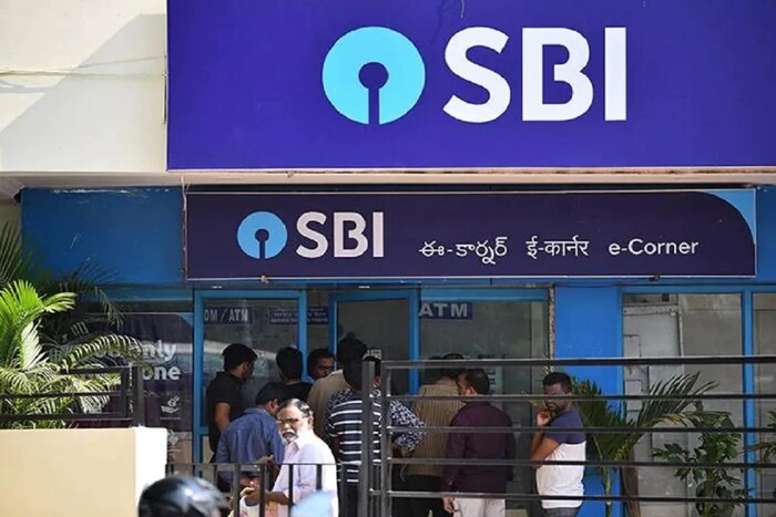  एक्सटर्नल बेंचमार्क लेंडिंग रेट होम लोनवर EBLR Rate 7.05% झाला आहे. तुम्ही होमलोन घेणार असाल तर थोडं थांबा नाहीतर तुमचं नुकसान होऊ शकतं. नव्या वाढलेल्या दराबाबत तुम्हाला सर्व माहिती वेबसाईटवर मिळणार आहे. 