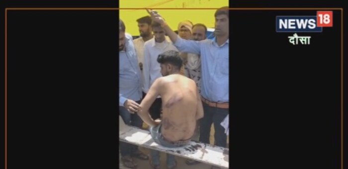 रविवारी डॉक्टरांनी त्यांना डिस्चार्ज देताच त्यांनी तत्काळ पोलीस ठाणे गाठून तिघा आरोपींविरुद्ध प्राणघातक हल्ला व अपहरणाचा गुन्हा दाखल केला.