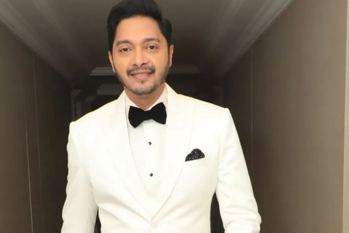 अनेक हिंदी आणि मराठी चित्रपटांमध्ये आपल्या दमदार अभिनयासाठी ओळखला जाणारा अभिनेता म्हणजे श्रेयस तळपदे.