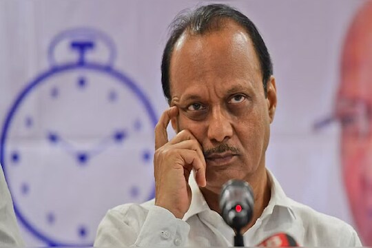(अजित पवार)