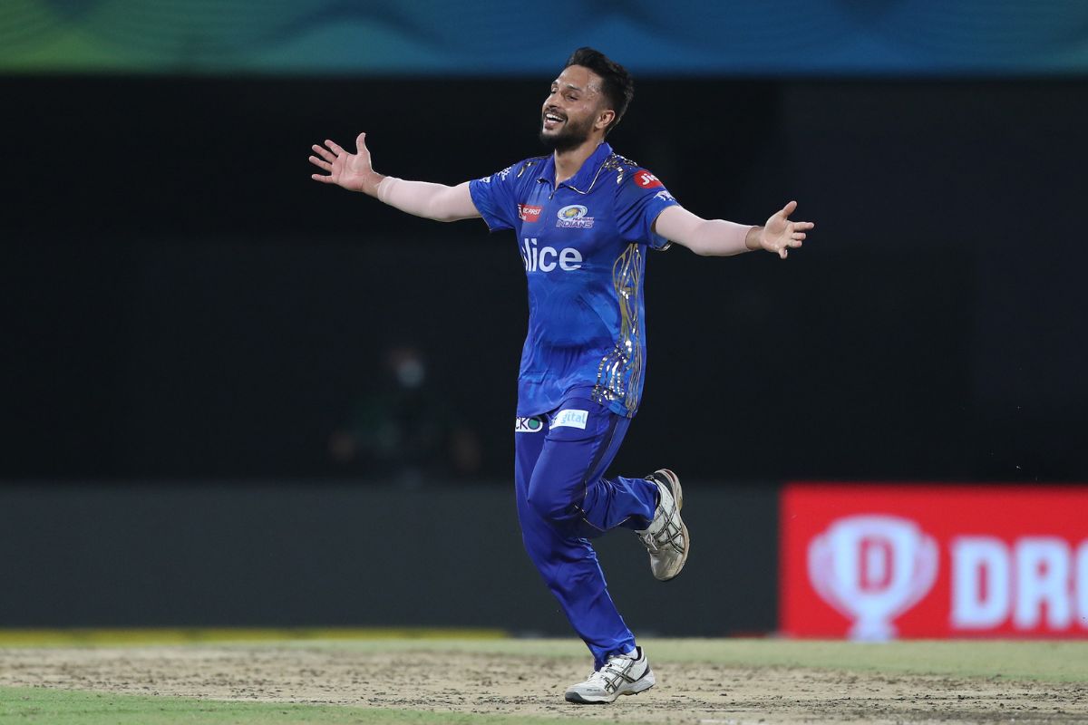 इंजिनिअर आकाश मढवालची विक्रमी कामगिरी (Photo- IPL/Twitter)