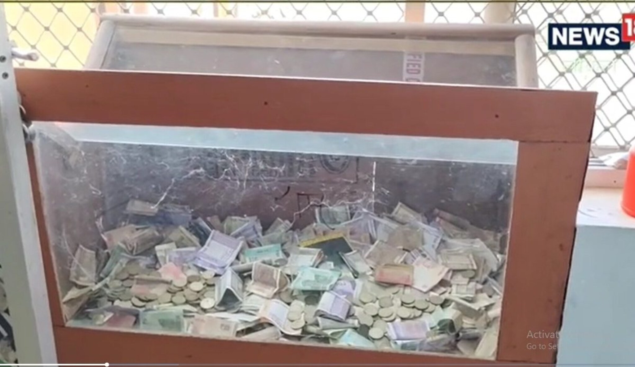 राम मंदिरासाठी येत आहे मन मोकळेपणाने दान, मोजण्यासाठी ठेवला वेगळा स्टाफ, PHOTOS