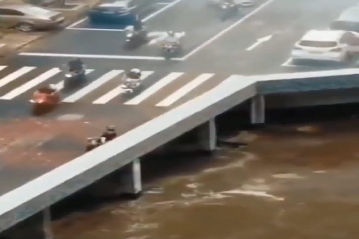 या पुलावरून गायब होतात गाड्या.