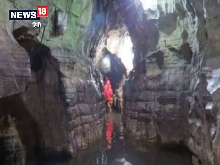 असे मानले जाते की त्रेतायुगात भगवान श्री राम आणि त्यांचे बंधू लक्ष्मण काही काळ या गुहेत राहिले होते, त्यानंतर देवतागणही येथे आले होते. महंत जगजीवन दास सांगतात की, देवता आणि भगवान रामाचे दर्शन घेतल्यानंतर माता गोदावरी आपल्या जागी परत गेल्या आणि त्यांनी स्वतःला घूंघटने झाकून घेतले.