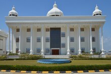 Indian Maritime Universityमध्ये नोकरीची संधी; अर्ज करायला फक्त अवघे काही तास...