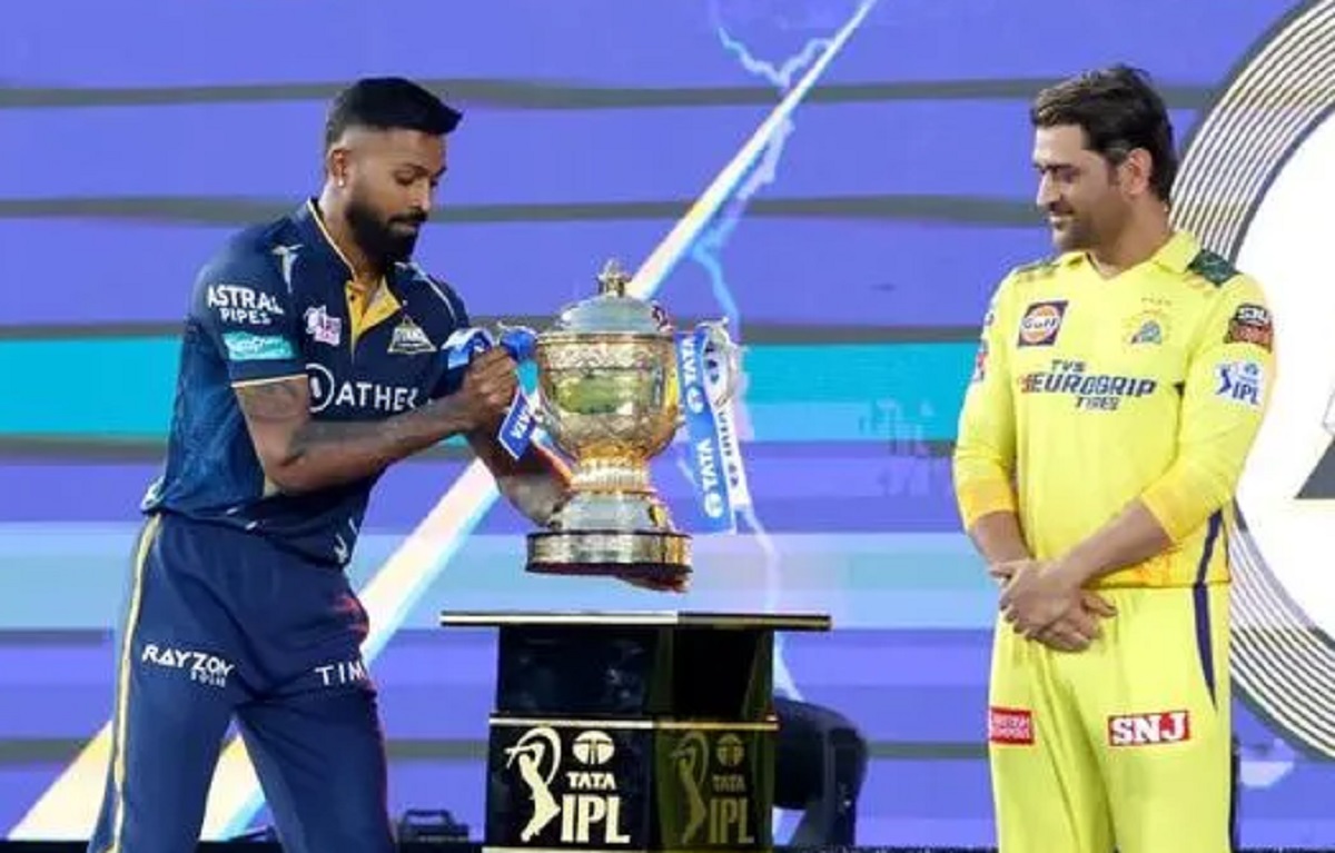 चेन्नई सुपर किंग्ज विरुद्ध गुजरात टायटन्स यांच्यात आय़पीएल २०२३ फायनलमध्ये नियोजित दिवशी पावसाने तुफान बॅटिंग केली. यामुळे राखीव दिवशी सामना खेळवण्यात येणार आहे. 