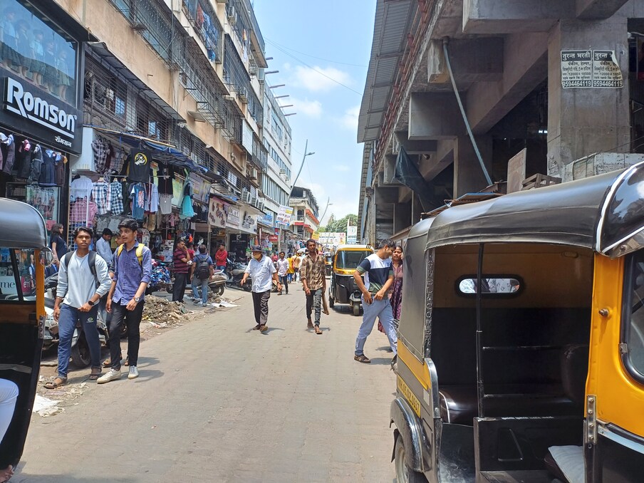 आज (गुरूवार 25 मे) रोजी कल्याण - डोंबिवलीत कमाल तापमान 37 होते तर किमान तापमान 27 अंश सेल्सियस राहण्याचा अंदाज आहे.