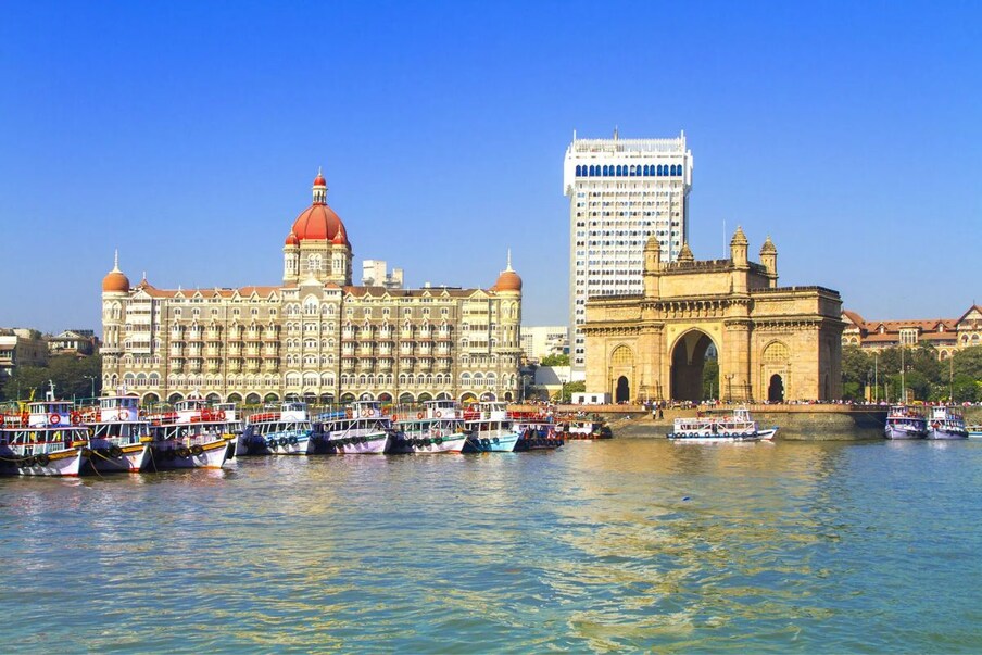 मुंबई भारताची आर्थिक राजधानी या लिस्टमध्ये नवव्या क्रमांकावर आहे. या शहराची लोकसंख्या 20,961,472 एवढी आहे.