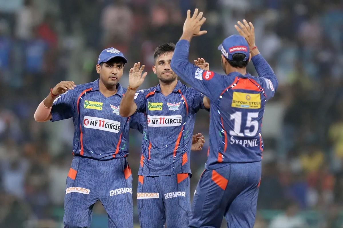 लखनौने मुंबई इंडियन्सचा विजयी रथ रोखला, सुपर जाएंट्स प्लेऑफच्या आणखी जवळ